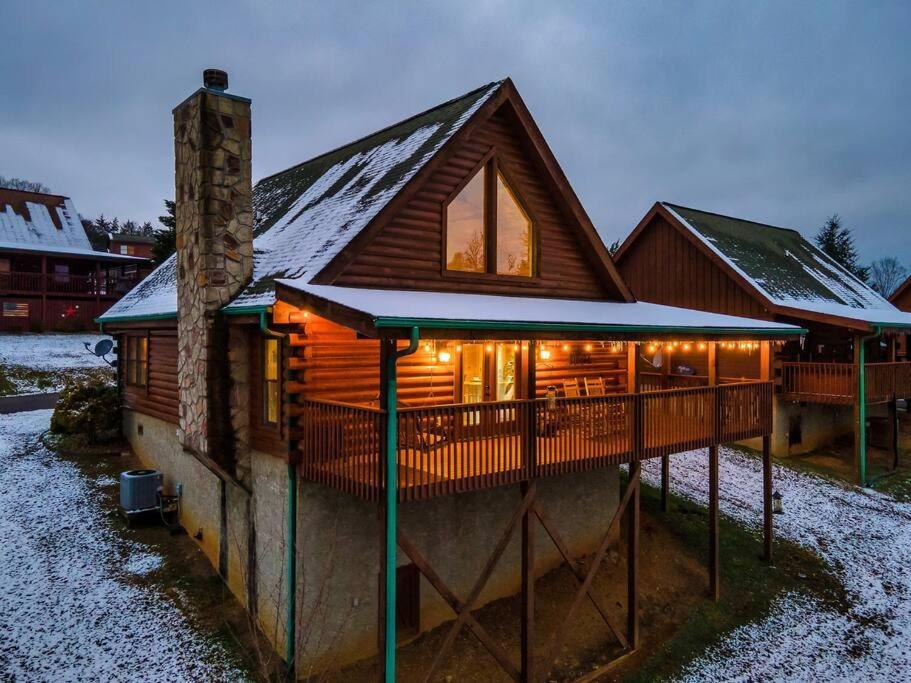 Cabin With New Hot Tub, Near Dollywood .2Bd.2Ba.Sleeps6.Bbq Sevierville Εξωτερικό φωτογραφία