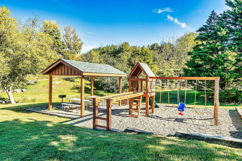 Cabin With New Hot Tub, Near Dollywood .2Bd.2Ba.Sleeps6.Bbq Sevierville Εξωτερικό φωτογραφία